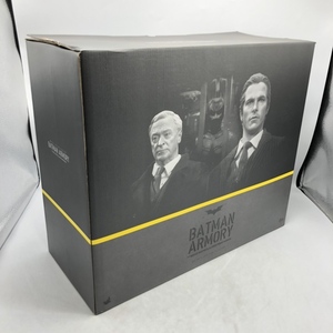 【中古】ホットトイズ　ムービー・マスターピース 1/6 アルフレッド・ペニーワース＆バットスーツ格納庫[240070125000]