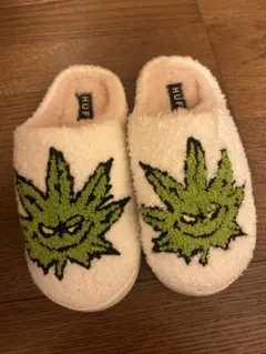 HUF 葉っぱ刺繍スリッパ 未使用