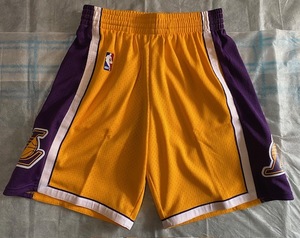 ミッチェル＆ネス NBA ロサンゼルス レイカーズ 2009-10 スウィングマン メッシュ ショーツ バスパン Lakers Swingman Shorts 