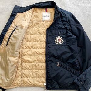 XL相当★MONCLER モンクレール ダウンジャケット ブルゾン ミリタリー ジャンパー デカロゴ ビッグワッペン 刺繍 紺 ネイビー メンズ 3 