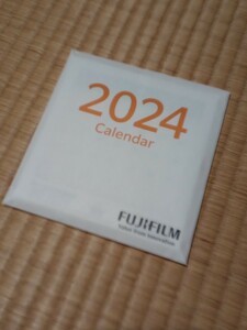 ★送料140円〜★富士フィルム　FUJIFILM　卓上カレンダー　2024年★企業名あり★