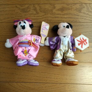 貴重■東京ディズニーランド製品■ミッキーマウス、ミニーマウスワッペン付きぬいぐるみ