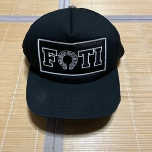 確実正規品　CHROME HEARTS × FOTI ホースシュー　TRUCKER CAP トラッカーキャップ　黒　ブラック　セメタリークロス　ベースボール