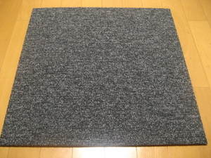 日本製タイルカーペット＜床暖房対応＞（３０枚）厚み約7.5mm（１４３２）在庫３６０枚・裏面不織布・１枚２００円～