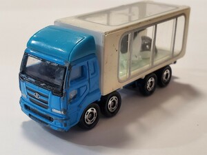 ★トミカ タカラトミー ミニカー TOMICA 日産ディーゼル ニッサン 動物運搬車 ペンギン NO.47 2003 1/59 NO.65 同梱可 中古 破損 欠品有★