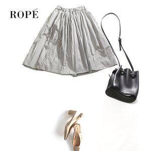 ROPE’ ロペ 春 夏 ストライプ柄 透け感なし ナイロン素材 ポリエステル 膝下丈 Aライン フレアスカート 7号 36 ブラック 黒 ホワイト 白