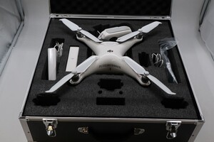 【全額返金保証】【最速発送】DJI ドローン Phantom 4 Pro+ V2.0 通電確認済 専用ケース付 フライト回数70回