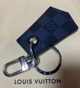 LOUIS VUITTON ルイヴィトン キーホルダー