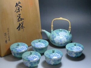 1016N01*01B▲伝統工芸 有田焼 宮内庁御用達 深川製磁 白牡丹 茶器揃 急須 蓋付き湯呑み茶碗5客セット 木箱付き