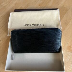 LOUIS VUITTON激レアエピエレクトリックジッピーウォレット ラウンドファスナー ラウンドジップ長財布 ルイヴィトンノワール 