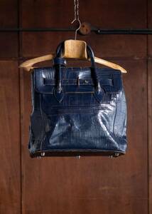 MARC MARMEL マークマーメル Herman Crack Navy ショルダーバッグ 中古