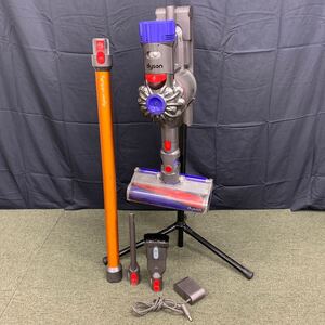 【売り切り】dyson ダイソン V8fluffy コードレスクリーナー SV10 充電式 スタンド付属 動作確認済み 生活家電 掃除用品