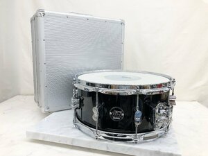 Y2549　中古品　打楽器　スネアドラム　DW　ディーダブリュー　Performance Series HVX　　【ケース付き】