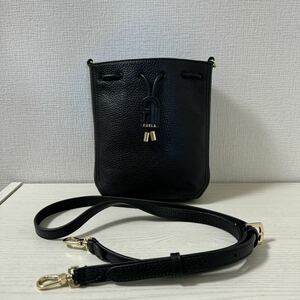 【新品同様】FURLA フルラ ATENA アテナ　ショルダーバッグ　ブラック　黒　レザー