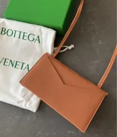 一度短時間のみ着用　正規品　BOTTEGA VENETA ウォレットバッグ