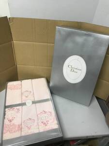 Christian　Dior　 バスタオル1　フェイスタオル2　バスマット1　Towel set　Pink