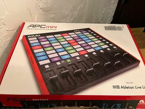 AKAI APC mini mk2 Akai Professional(アカイプロ) USB MIDIコントローラー 64個のRGBパッド MIDIミキサー