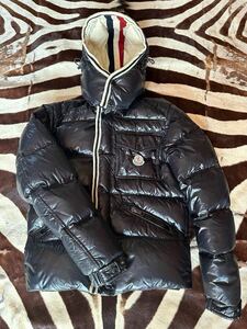 絶対本物 モンクレール MONCLER ブランソン BRANSON サイズ1 シャイニーブラック　黒　定価15万 コマずれ　ダウンジャケット