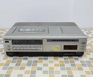 ▲ 昭和レトロ｜VHSデッキ シルバー｜National ナショナル NV-700 マックロード700｜ JUNK ジャンク■O5183