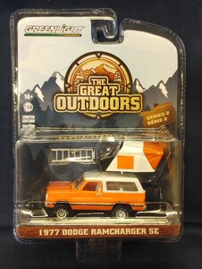 グリーンライト グレイトアウトドアズ 1/64 77年型 ダッジ ラムチャージャー スペシャルエディション GREENLiGHT Dodge Ramcharger SE