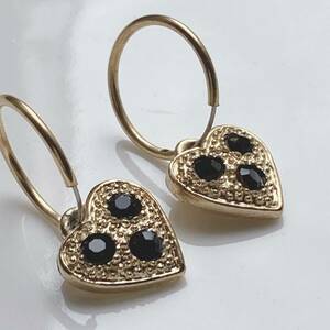 フープピアス　ハート　ブラックストーン　未使用品☆Vintage jewelry accessories A608