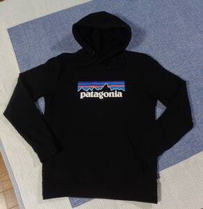 Mサイズ/patagonia/パタゴニア/39539 P-6LogoUprisalHoody/ロゴプリント/裏起毛/スウェット/プルオーバー/パーカー/黒ブラック 