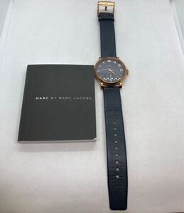 589-0342 MARC BY MARC JACOBS 腕時計MBM1329 革ベルト ネイビー 電池切れ 動作未確認