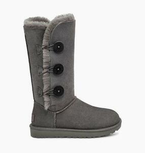 UGG Australia/アグ オーストラリア/1873 W BAILEY BUTTON TRIPLET/ベイリー ボタントリプレット/ムートンブーツ/サイドボタンデザイン