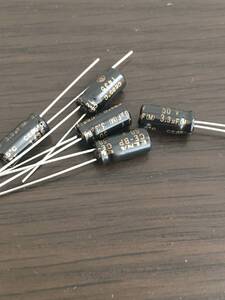 [未使用] 無極性電解コンデンサ 50V 3.3uF 5個セット