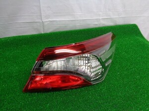 トヨタ／カムリ　AXVH70　右テールランプ　LED　ユニット　コイト33-238　812532