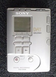  SONY TCD-D100 DATウォークマン　ジャンク