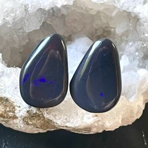 ブラックオパール　シルバーピアス