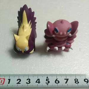 ポケモン　指人形　スカンプー　ドラピオン