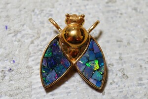 461 モザイクオパール 昆虫 ゴールドカラー ペンダント ネックレス ヴィンテージ アクセサリー 宝石 色石 カラーストーン 装飾品