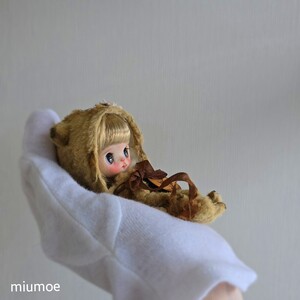 +miumoe+ custom petiteblythe♪ ボロボロなテディベア　プチブライス　。。♪カスタムプチブライス　人形　