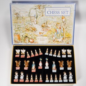 ピーターラビット チェス 彩色済 駒セット インテリア フィギュア Peter Rabbit Hand Decorated Theme Chess Set