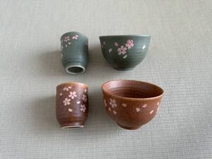 桜柄　ペア茶碗＆湯のみセット　抹茶色　茶色