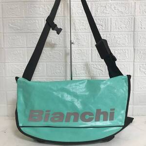 no25448 Bianchi ビアンキ PVC 斜め掛けショルダー メッセンジャー バッグ ☆