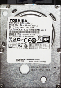 TOSHIBA MQ01ABF032 2.5インチ 7mm SATA600 320GB 52回 18087時間
