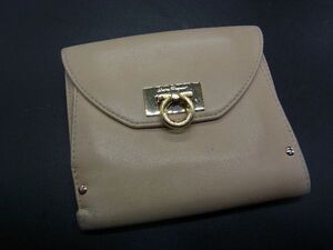 Salvatore Ferragamo フェラガモ ガンチーニ レザー 二つ折り 財布 ウォレット 札入れ 小銭入れ ベージュ系 DH1304