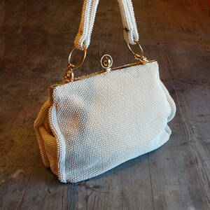 ★60s USA vintage white beads clasp handbag