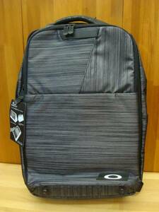 新品OAKLEY(オークリー)DIGITAL BACKPACK M BLACKOUT 02E 