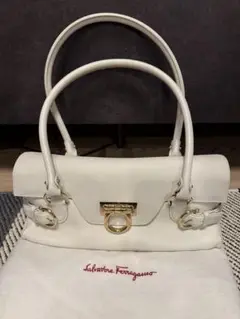 Salvatore Ferragamo サルヴァトーレフェラガモ ホワイトバッグ