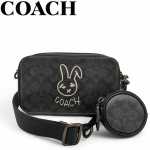 未使用級♪ coach コーチ　カメラバッグ　PVC ショルダーバッグ　兎　ラビット　ルーナー ニュー イヤー チャーター スリム クロスボディ