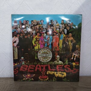 g_t C174 【赤盤】LPレコード　ビートルズ　「sgt. pepper