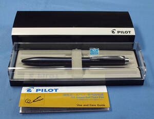 Pilot パイロット 高級ボールペン　Acro DRIVE 細字 0.7mm　BDR-3SR-DGY？