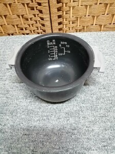 現状品　シャープ３合厚釜