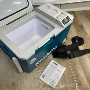 ◆バッテリーもセット！◆豪華SET makita マキタ 充電式保温庫 CW180D バッテリー×4 充電器 も！ キャンプ ポータブル 冷蔵庫 kd01012904