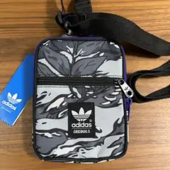 adidas アクセサリーポーチ