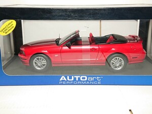 1/18 オートアート フォード マスタング GT コンバーチブル 2006 レッド